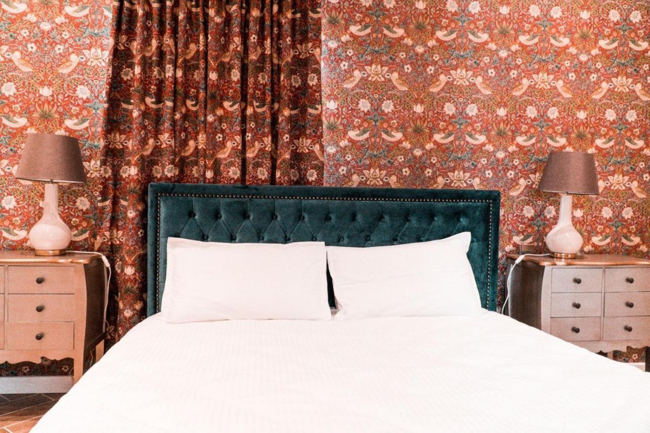 The Red Farm Relais & Spa Iklin エクステリア 写真