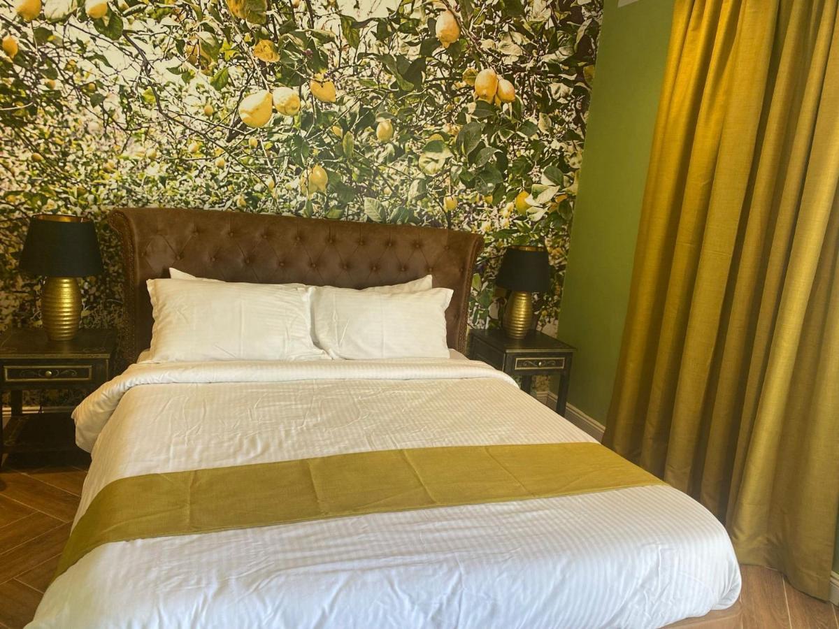 The Red Farm Relais & Spa Iklin エクステリア 写真