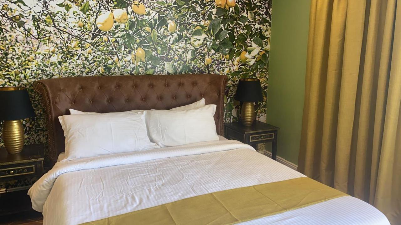 The Red Farm Relais & Spa Iklin エクステリア 写真
