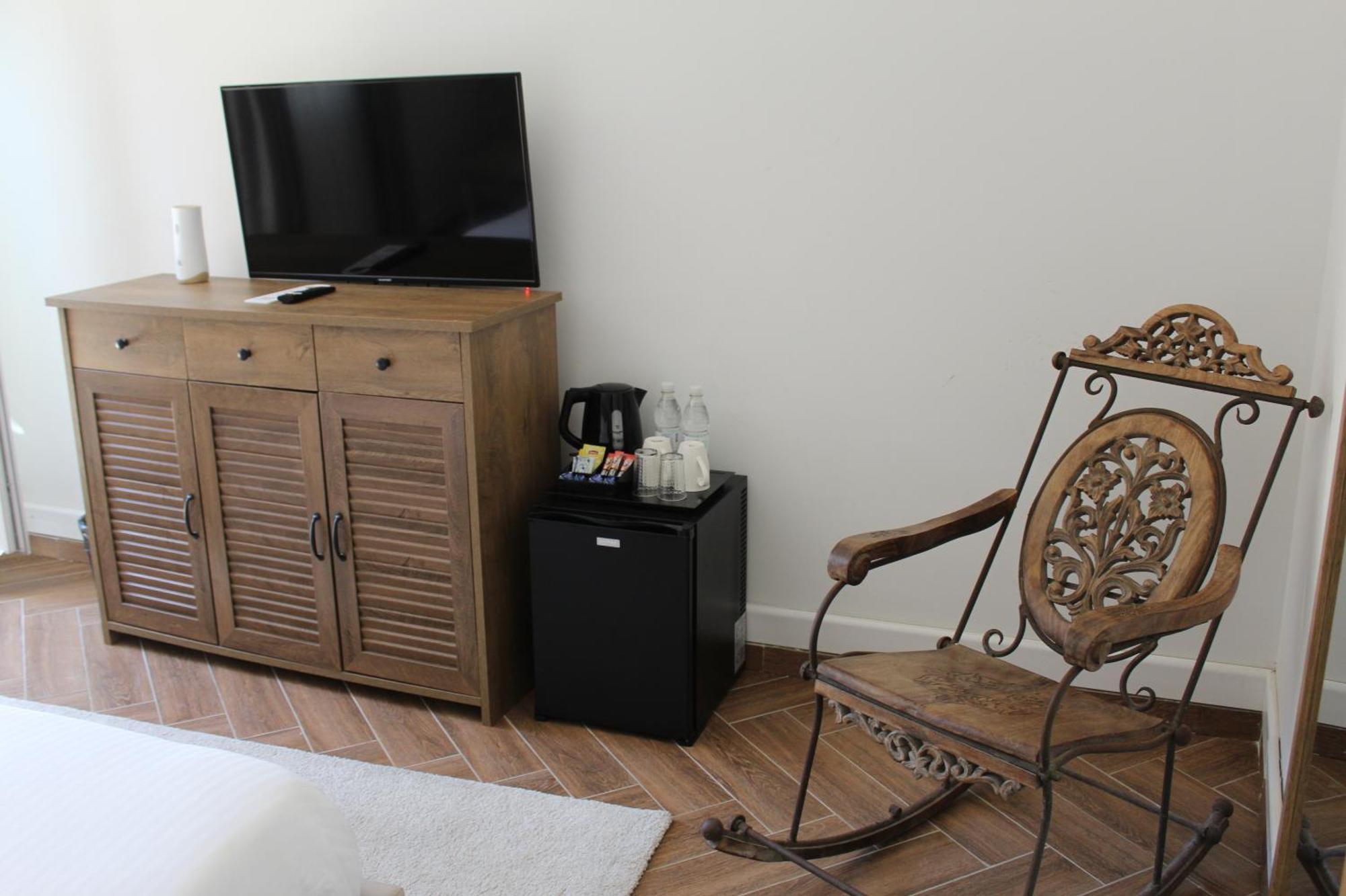 The Red Farm Relais & Spa Iklin エクステリア 写真