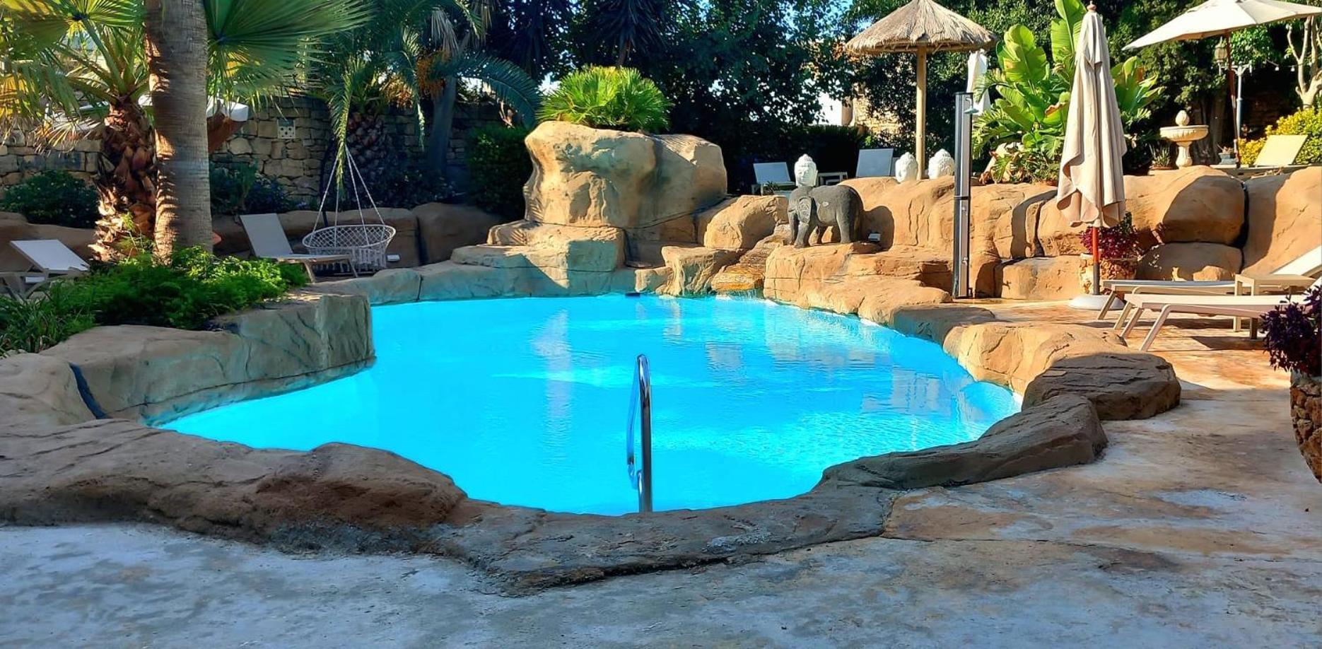 The Red Farm Relais & Spa Iklin エクステリア 写真
