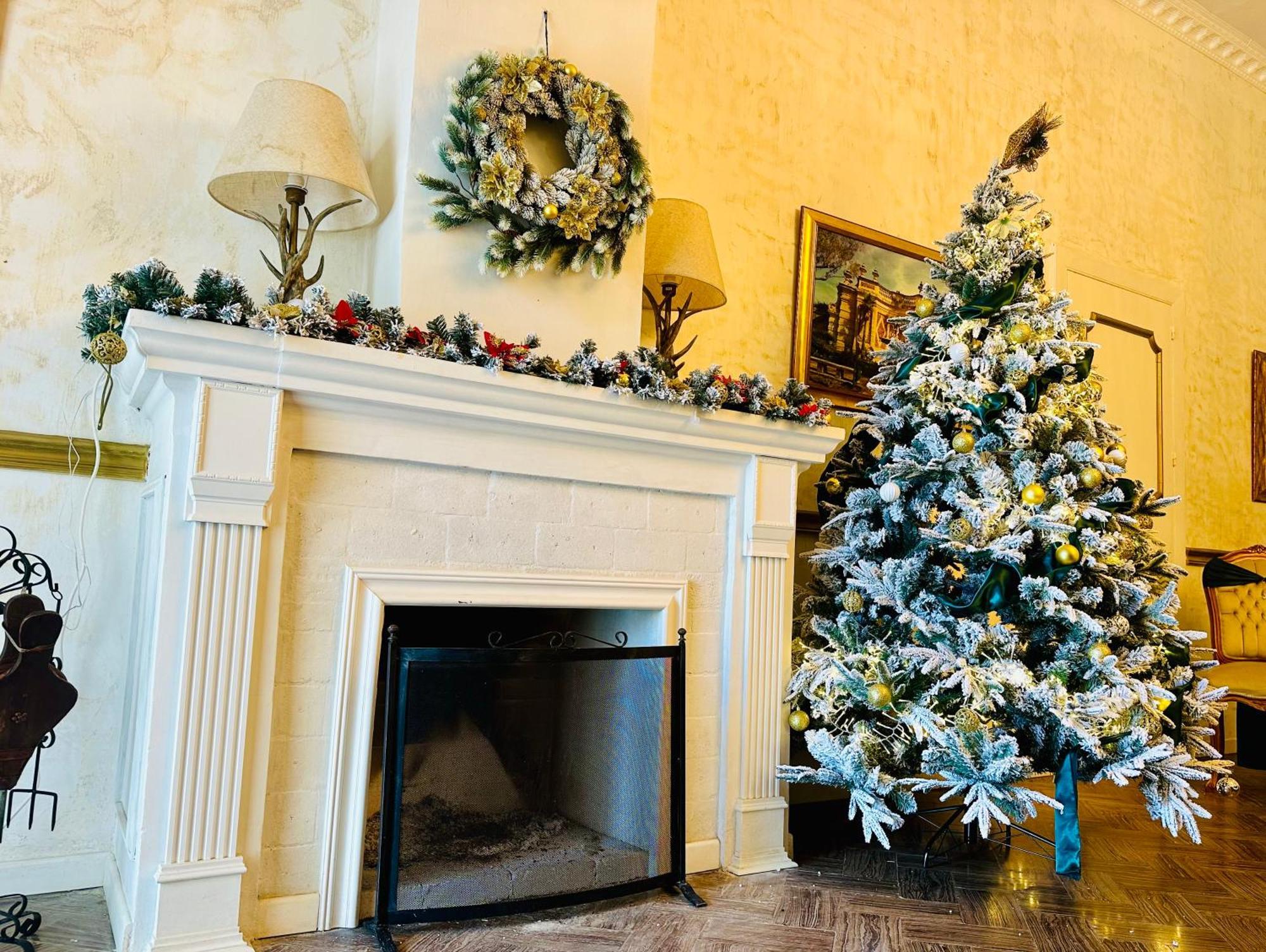 The Red Farm Relais & Spa Iklin エクステリア 写真