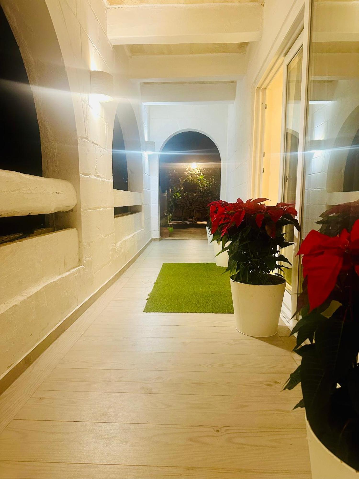The Red Farm Relais & Spa Iklin エクステリア 写真
