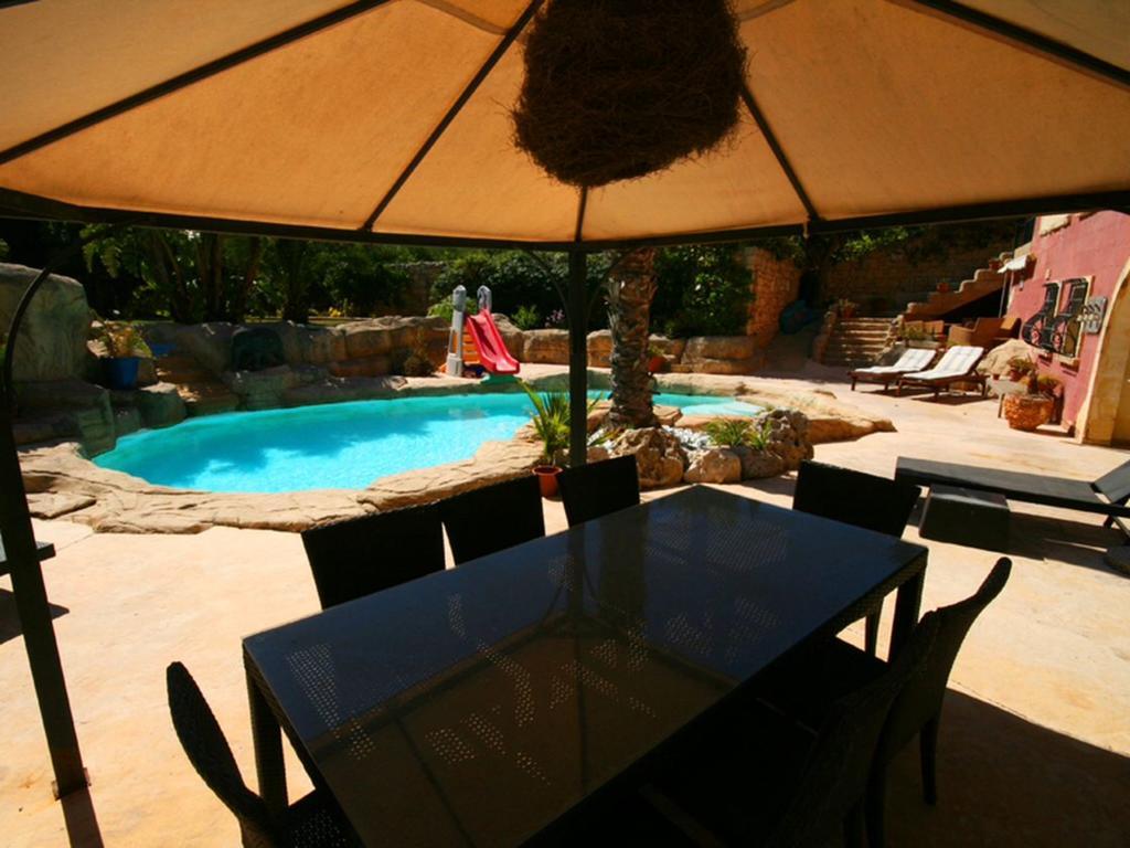 The Red Farm Relais & Spa Iklin エクステリア 写真