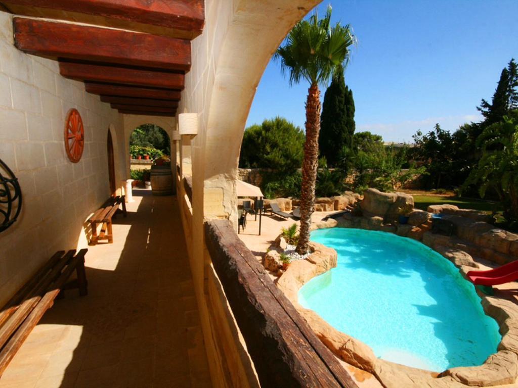 The Red Farm Relais & Spa Iklin エクステリア 写真